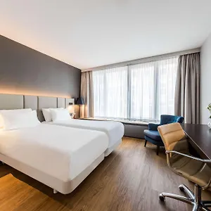 4* Hotel Nh Caransa